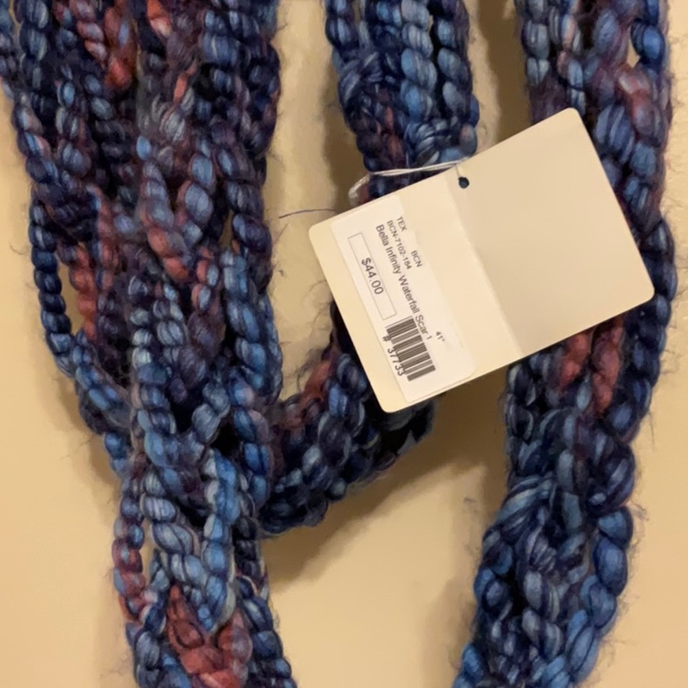 Infinity Wool Scarf - NWT - Picture 2 of 3